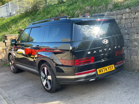 MV74YSY Hyundai Santa Fe 1.6 TGDi Hybrid Ultimate 5dr 4WD Auto Thumbnail #6