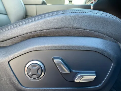 MV74YSY Hyundai Santa Fe 1.6 TGDi Hybrid Ultimate 5dr 4WD Auto Thumbnail #15