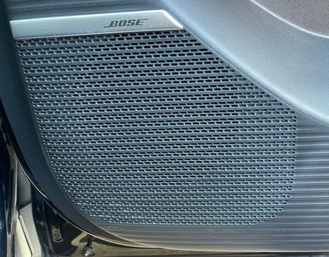 MV74YSY Hyundai Santa Fe 1.6 TGDi Hybrid Ultimate 5dr 4WD Auto Thumbnail #36