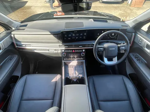 MV74YSY Hyundai Santa Fe 1.6 TGDi Hybrid Ultimate 5dr 4WD Auto Thumbnail #16