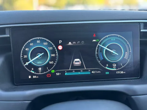 MK22LUR Hyundai Tucson 1.6 TGDi Hybrid 230 Premium 5dr 2WD Auto Thumbnail #16