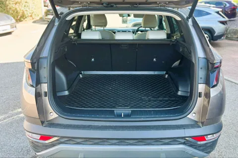 MK73SOC Hyundai Tucson 1.6 TGDi Ultimate 5dr 2WD Thumbnail #6