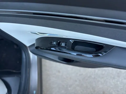 MK73SOC Hyundai Tucson 1.6 TGDi Ultimate 5dr 2WD Thumbnail #9