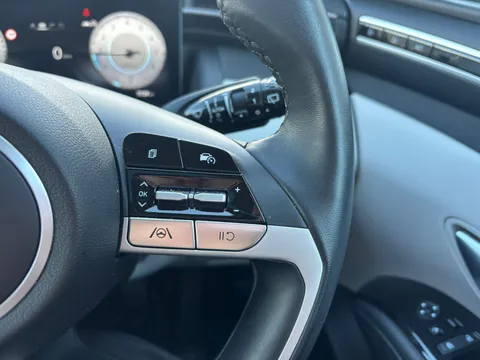 MK73SOC Hyundai Tucson 1.6 TGDi Ultimate 5dr 2WD Thumbnail #22