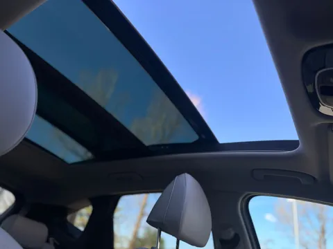 MK73SOC Hyundai Tucson 1.6 TGDi Ultimate 5dr 2WD Thumbnail #33