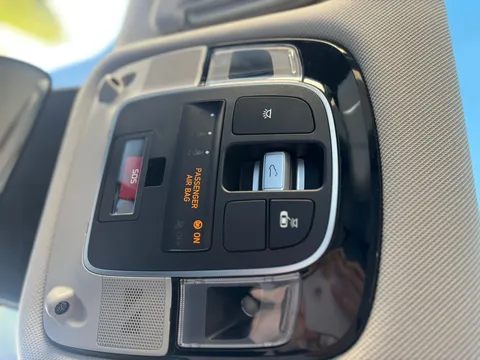 MK73SOC Hyundai Tucson 1.6 TGDi Ultimate 5dr 2WD Thumbnail #35