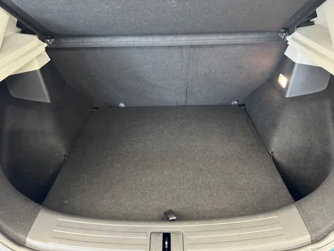 LD70RRZ Mg Motor Uk Zs 1.5 VTi-TECH Exclusive 5dr Thumbnail #13