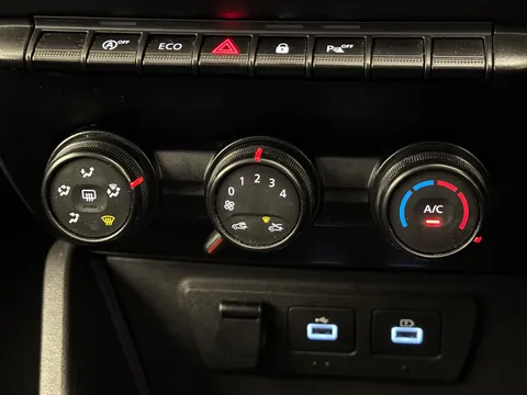 25 of 31 for Dacia Duster 1.0 TCe 90 Comfort 5dr