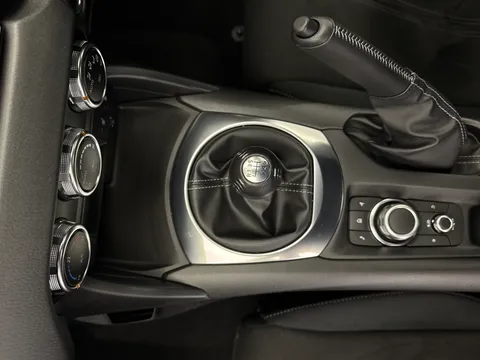 AE75GYO Mazda MX-5 1.5 [132] Prime-Line 2dr Thumbnail #15