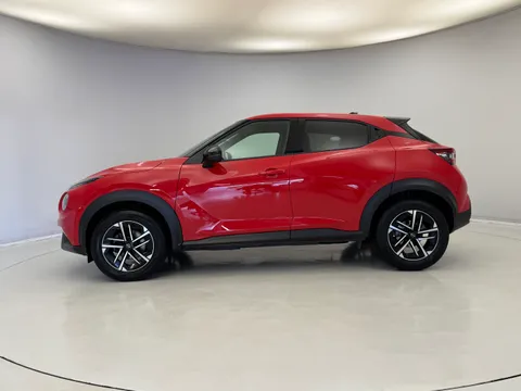 DS25AOE Nissan Juke 1.0 DiG-T N-Connecta 5dr DCT Thumbnail #7