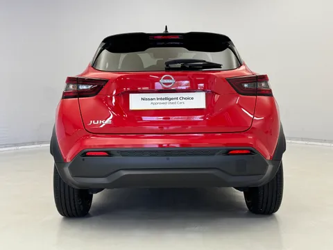 DS25AOE Nissan Juke 1.0 DiG-T N-Connecta 5dr DCT Thumbnail #9