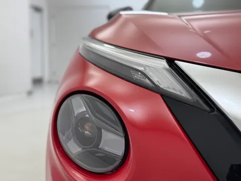DS25AOE Nissan Juke 1.0 DiG-T N-Connecta 5dr DCT Thumbnail #34