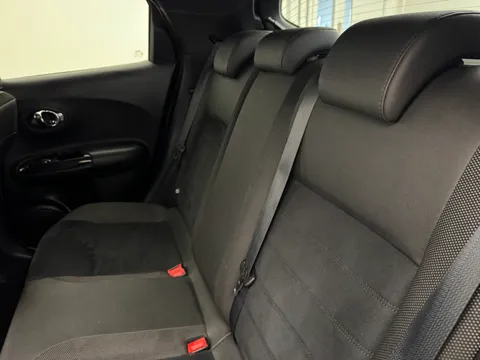 13 of 37 for NISSAN JUKE 1.2 DiG-T N-Connecta 5dr