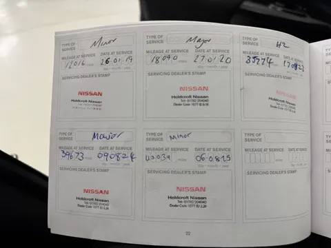 19 of 37 for NISSAN JUKE 1.2 DiG-T N-Connecta 5dr