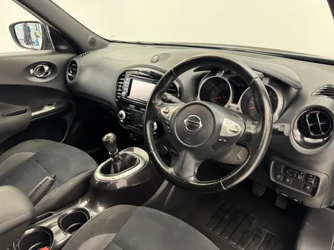 22 of 37 for NISSAN JUKE 1.2 DiG-T N-Connecta 5dr