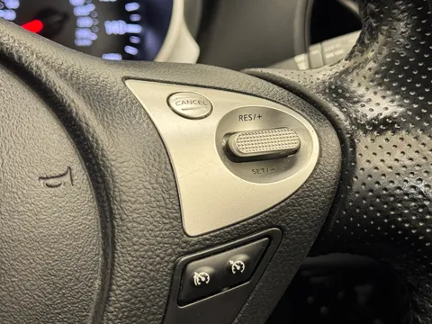 24 of 37 for NISSAN JUKE 1.2 DiG-T N-Connecta 5dr