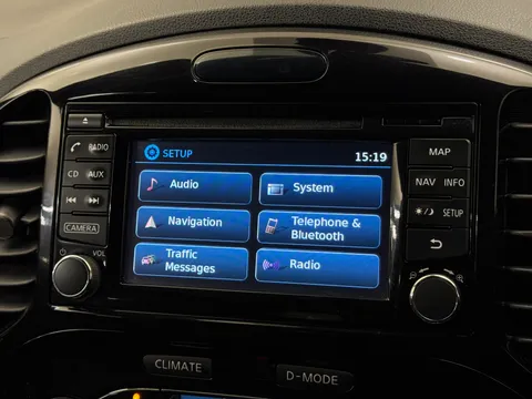 25 of 37 for NISSAN JUKE 1.2 DiG-T N-Connecta 5dr