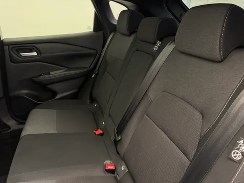 FN23SKD Nissan Qashqai 1.5 E-Power N-Connecta [Glass Roof] 5dr Auto Thumbnail #13