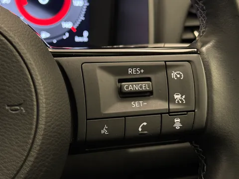 FN23SKD Nissan Qashqai 1.5 E-Power N-Connecta [Glass Roof] 5dr Auto Thumbnail #24