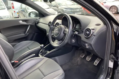 ML18YGD Audi A1 1.0 TFSI S Line Nav 5dr Thumbnail #24