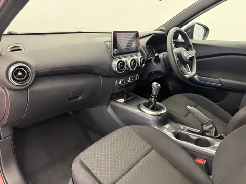 DV69OZK Nissan Juke 1.0 DiG-T Acenta 5dr Thumbnail #17