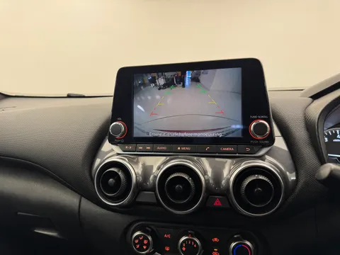 DV69OZK Nissan Juke 1.0 DiG-T Acenta 5dr Thumbnail #20