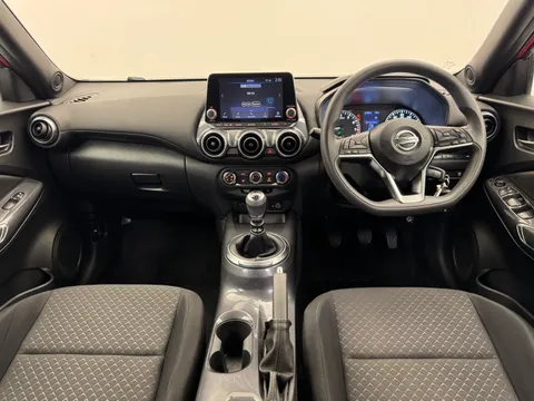 DV69OZK Nissan Juke 1.0 DiG-T Acenta 5dr Thumbnail #22