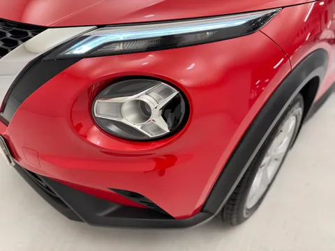 DV69OZK Nissan Juke 1.0 DiG-T Acenta 5dr Thumbnail #31