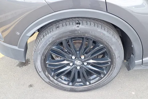 EO71BZV Toyota C-HR 1.8 Hybrid Excel 5dr CVT Thumbnail #5