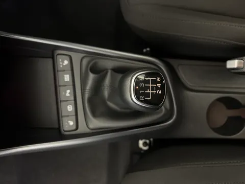 DT75WHB Hyundai i20 1.0T GDi Premium 5dr Thumbnail #15