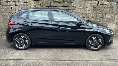 MK73SHV Hyundai i20 1.0T GDi 48V MHD SE Connect 5dr Thumbnail #6
