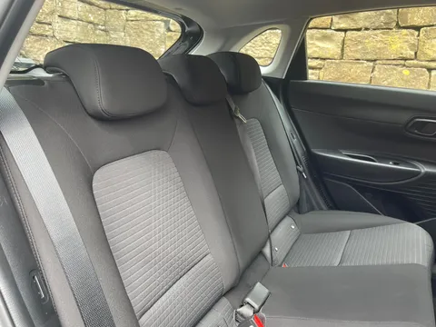 MK73SHV Hyundai i20 1.0T GDi 48V MHD SE Connect 5dr Thumbnail #13
