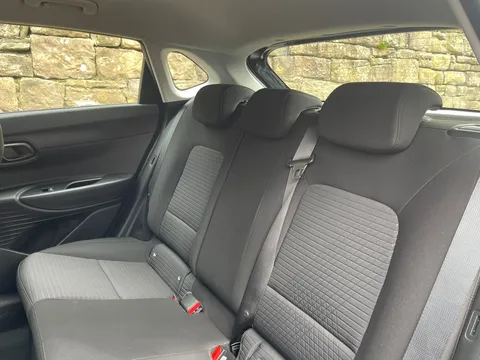 MK73SHV Hyundai i20 1.0T GDi 48V MHD SE Connect 5dr Thumbnail #26