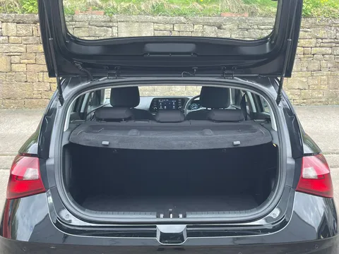 MK73SHV Hyundai i20 1.0T GDi 48V MHD SE Connect 5dr Thumbnail #15
