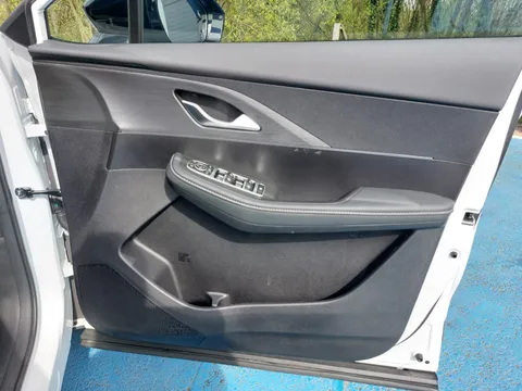 DE25ZUD Omoda 5 155kW Noble 61kWh 5dr Auto Thumbnail #32