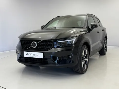 DV73NXD Volvo XC40 2.0 B3P Ultimate Dark 5dr Auto Thumbnail #8