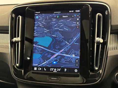 DV73NXD Volvo XC40 2.0 B3P Ultimate Dark 5dr Auto Thumbnail #30