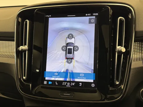 DV73NXD Volvo XC40 2.0 B3P Ultimate Dark 5dr Auto Thumbnail #31