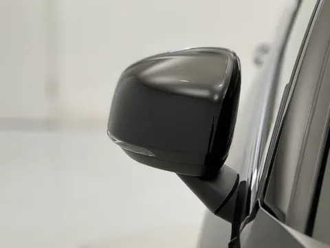 DV73NXD Volvo XC40 2.0 B3P Ultimate Dark 5dr Auto Thumbnail #40