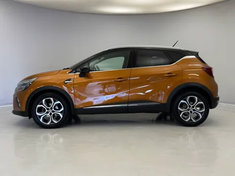 DV22XYB Renault Captur 1.3 TCE 140 SE Edition 5dr Thumbnail #3