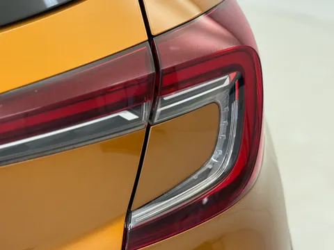 DV22XYB Renault Captur 1.3 TCE 140 SE Edition 5dr Thumbnail #32