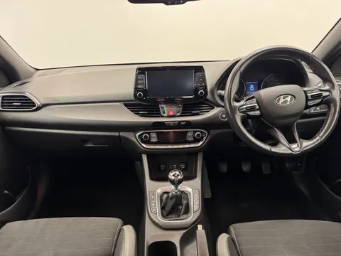 DX69YDT Hyundai i30 1.4T GDI N Line+ [Nav] 5dr Thumbnail #9