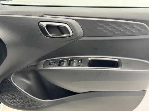 DS26KVV Hyundai i10 1.2 [79] Premium 5dr Auto [Nav] Thumbnail #18