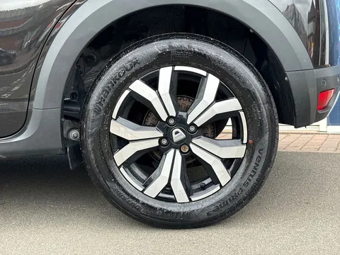 BG72HNL Dacia Sandero Stepway 1.0 TCe Prestige 5dr Thumbnail #4