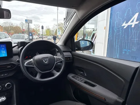 BG72HNL Dacia Sandero Stepway 1.0 TCe Prestige 5dr Thumbnail #31