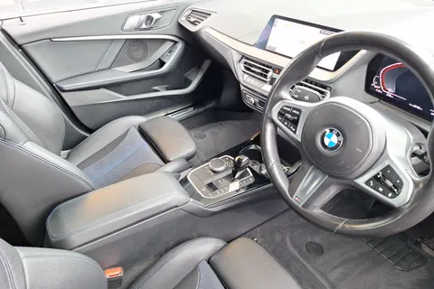 BK71OAY BMW 1 Series 118i [136] M Sport 5dr Step Auto Thumbnail #13