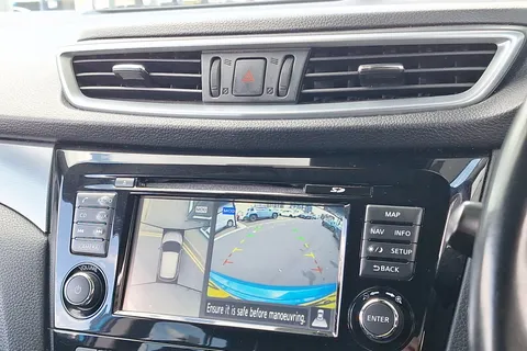 NU67DZH Nissan Qashqai 1.2 DiG-T N-Connecta 5dr Thumbnail #25