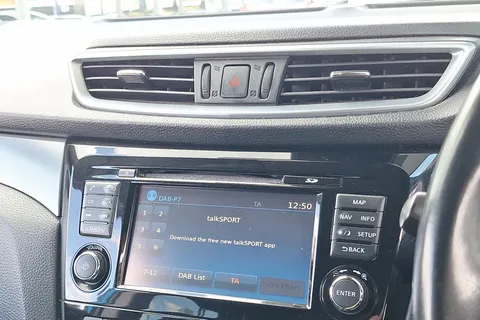 NU67DZH Nissan Qashqai 1.2 DiG-T N-Connecta 5dr Thumbnail #26