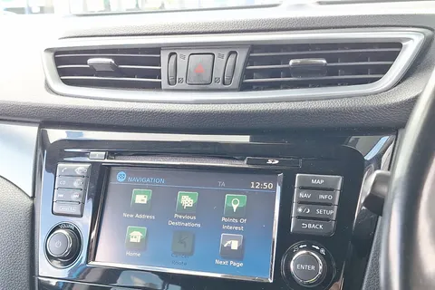 NU67DZH Nissan Qashqai 1.2 DiG-T N-Connecta 5dr Thumbnail #27