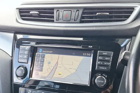 NU67DZH Nissan Qashqai 1.2 DiG-T N-Connecta 5dr Thumbnail #28